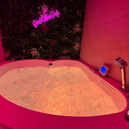 公寓 Le Cinema Des Amants 绍莱